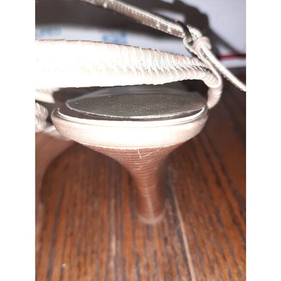 Size 8M RSVP Gold Strappy Sandals Wedge High Heel Dress Shoes Ankle Strap - Picture 4 of 6